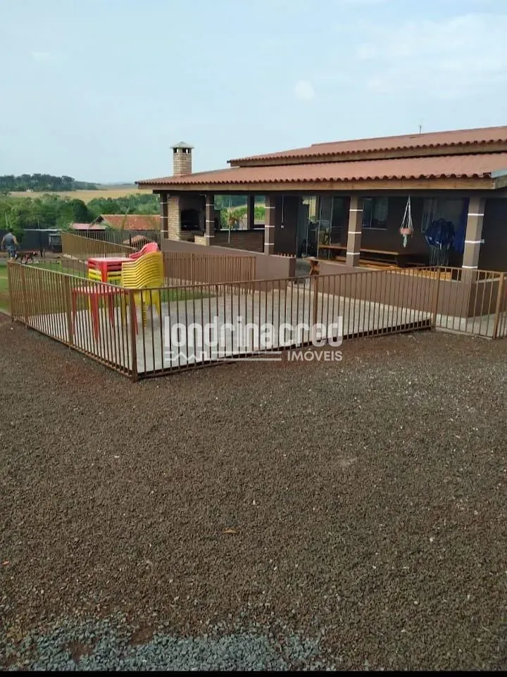 Sítio, 2 quartos, 1000 m² - Foto 1