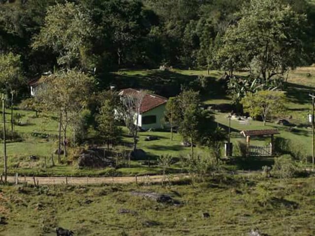 Chácara 2 quartos e 2 banheiros, à venda, no bairro Ribeirão Grande em Pindamonhangaba