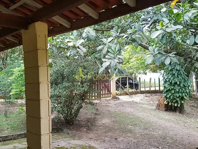 Chácara com 3300m² 2 quartos e 1 banheiro, à venda, no bairro Goiabal em Pindamonhangaba