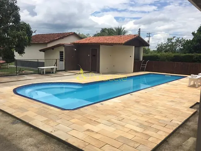 Chácara com 12563m² 3 quartos e 3 banheiros, à venda, no bairro Colônia Piaguí em Guaratinguetá