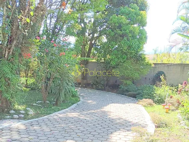 Chácara com 4000m² 10 quartos e 8 banheiros, à venda, no bairro Bom Jardim II em Guaratinguetá