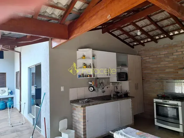 Chácara com 770m² 3 quartos e 4 banheiros, à venda, no bairro Pinhão em Taubaté