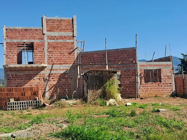Chácara com 1000m² 3 quartos e 2 banheiros, à venda, no bairro Bom Sucesso em Pindamonhangaba