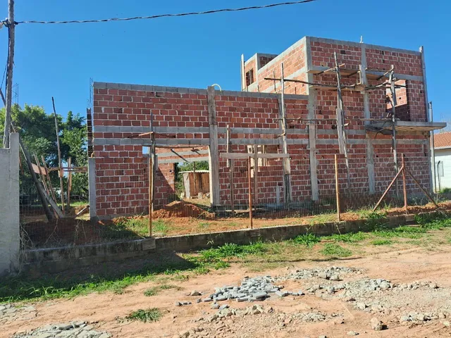 Chácara com 1000m² 3 quartos e 2 banheiros, à venda, no bairro Bom Sucesso em Pindamonhangaba