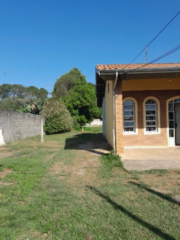 Chácara com 2400m² 3 quartos e 2 banheiros, à venda, no bairro Chácaras Reunidas em Pindamonhangaba