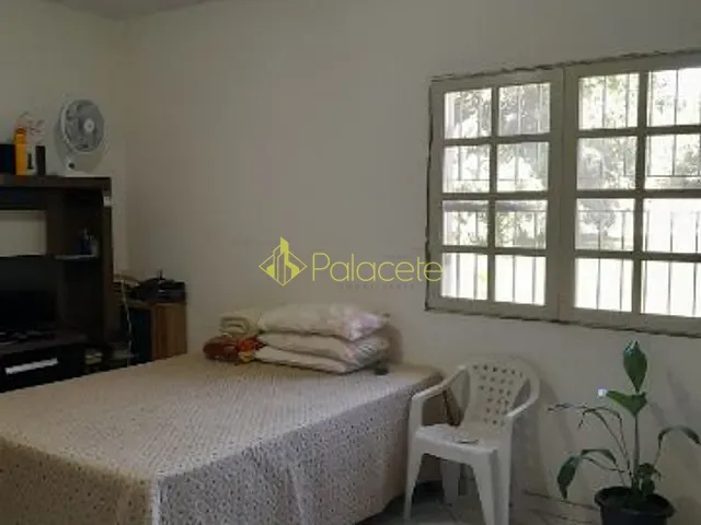 Chácara com 2400m² 3 quartos e 2 banheiros, à venda, no bairro Chácaras Reunidas em Pindamonhangaba