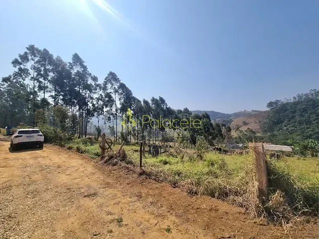 Chácara à venda, no bairro Área Rural de Pindamonhangaba em Pindamonhangaba