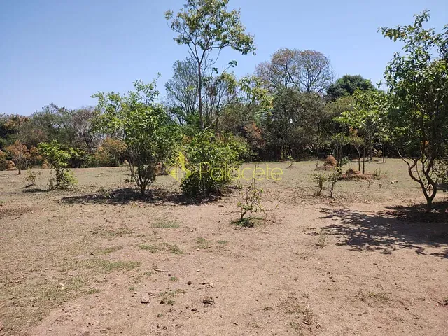 Chácara à venda, no bairro Goiabal em Pindamonhangaba