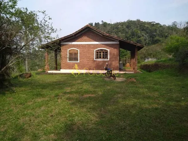 Chácara com 24200m² 2 quartos e 1 banheiro, à venda, no bairro Cedro em Cunha