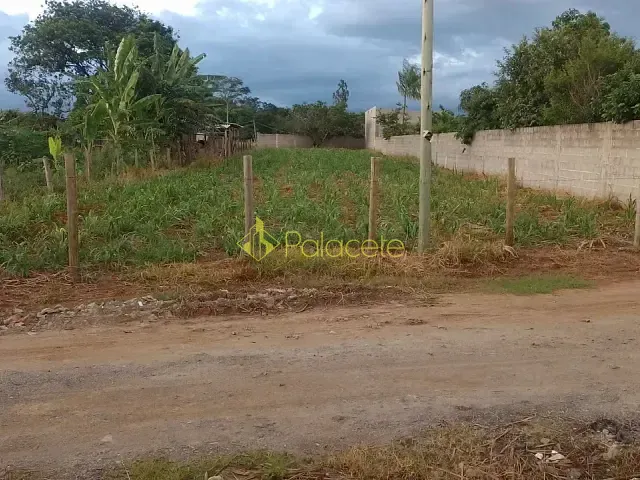 Chácara à venda, no bairro Vila São Benedito em Pindamonhangaba