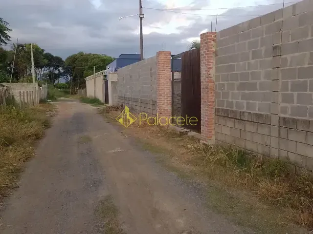 Chácara com 2000m², à venda, no bairro Vila São Benedito em Pindamonhangaba