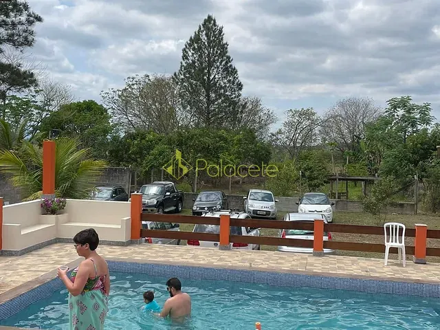 Chácara 3 quartos e 3 banheiros, à venda, no bairro Goiabal em Pindamonhangaba