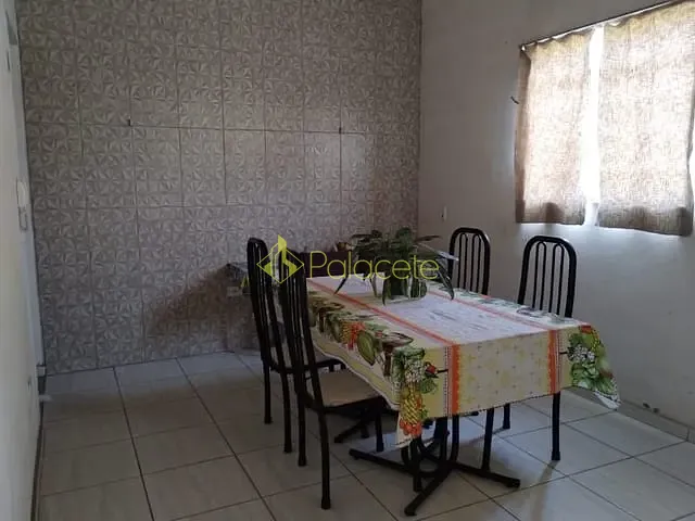 Chácara com 3948m² 3 quartos e 2 banheiros, à venda, no bairro Feital em Pindamonhangaba