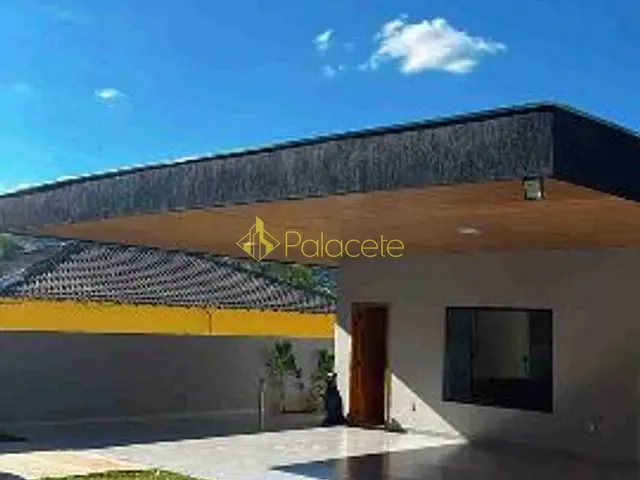 Chácara com 1070m² 3 quartos e 2 banheiros, à venda, no bairro Bom Sucesso em Pindamonhangaba