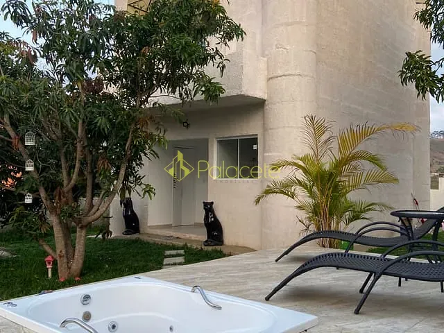 Chácara com 500m² 1 quarto e 2 banheiros, à venda, no bairro Goiabal em Pindamonhangaba