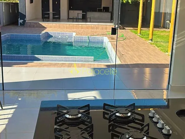 Chácara com 1060m² 3 quartos e 3 banheiros, à venda, no bairro Bom Sucesso em Pindamonhangaba