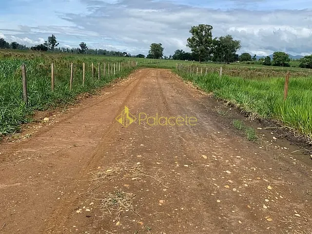 Chácara com 20000m², à venda, no bairro Bom Sucesso em Pindamonhangaba