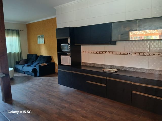 Chácara com 1200m² 3 quartos e 4 banheiros, à venda, no bairro Goiabal em Pindamonhangaba
