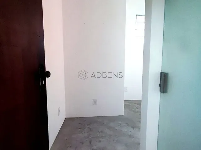 Conjunto comercial à venda, no bairro Anhangabaú em São Paulo