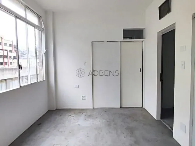 Conjunto comercial à venda, no bairro Anhangabaú em São Paulo