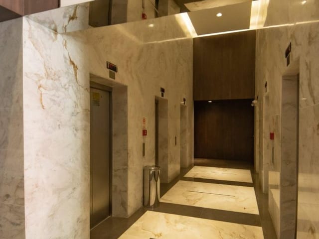 Foto do Conjunto comercial - Conjuntos comerciais e Lojas para locação, 38 à 404 m² privativos, com ou sem vaga de garagem, pé direito Livre de 2,80m, Centro, Curitiba, PR | Imobiliária GreenVille