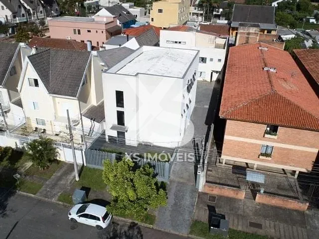 Conjunto comercial com 596m², à venda, no bairro Bom Retiro em Curitiba