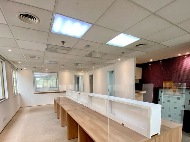 Foto do Conjunto - Conjunto Comercial com 6 Vagas à Venda nos Jardins | Paulista Imóveis.