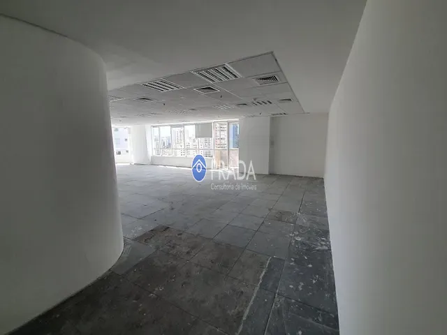 Conjunto comercial com 310m², para alugar, no bairro Cidade Monções em São Paulo