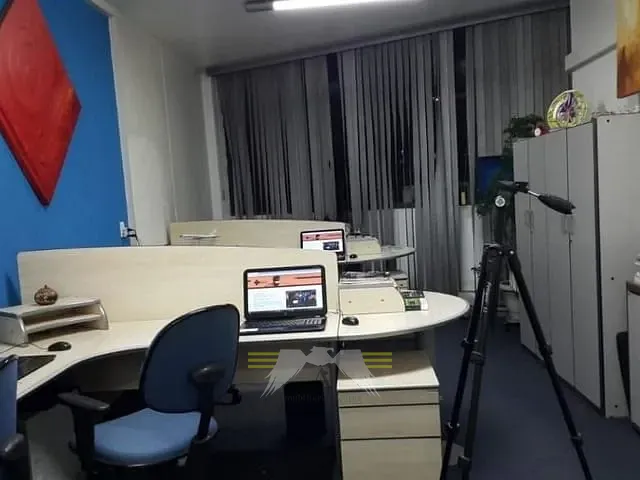 Conjunto comercial à venda ou para alugar, no bairro República em São Paulo