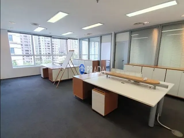 Conjunto comercial com 290m², para alugar, no bairro Cidade Monções em São Paulo