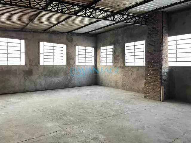 Conjunto comercial com 242m², para alugar, no bairro Vila Ipojuca em São Paulo