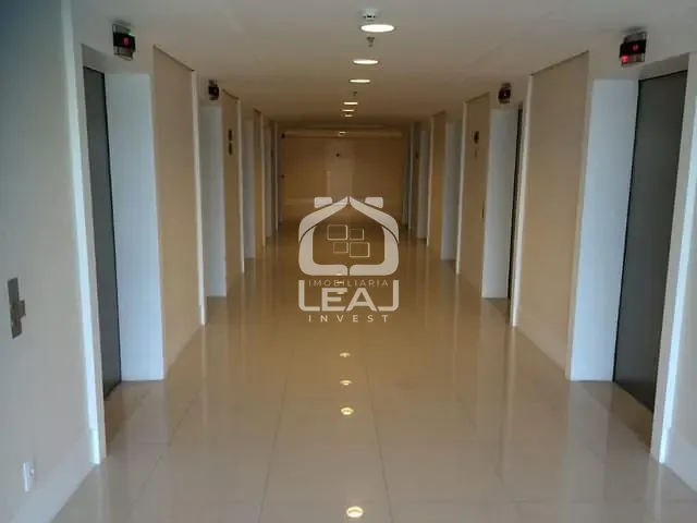Conjunto comercial à venda, no bairro Jardim Dom Bosco em São Paulo