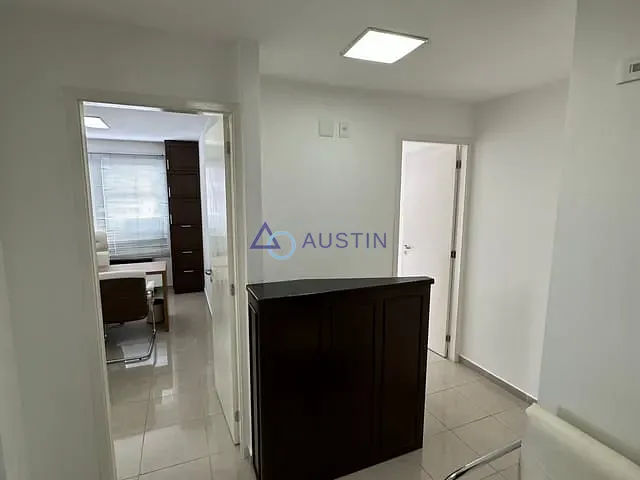 Conjunto comercial com 36m², à venda, no bairro Pinheiros em São Paulo