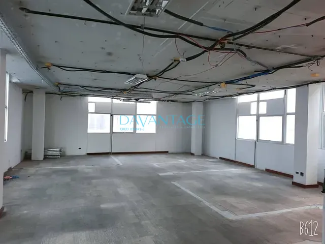 Conjunto comercial com 163m², à venda ou para alugar, no bairro Bela Vista em São Paulo