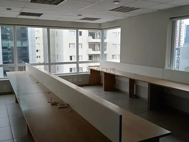 Conjunto comercial à venda, no bairro Pinheiros em São Paulo