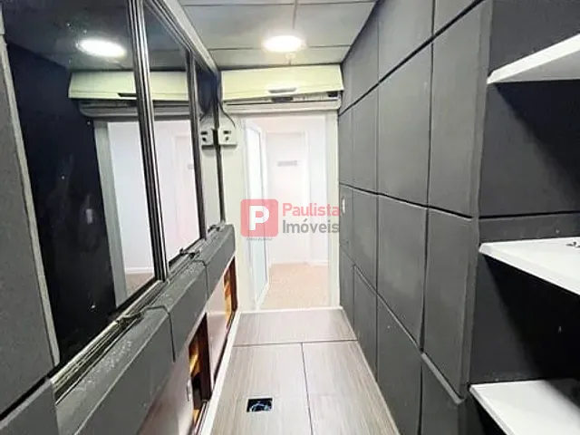 Conjunto comercial com 180m², à venda ou para alugar, no bairro Campo Belo em São Paulo