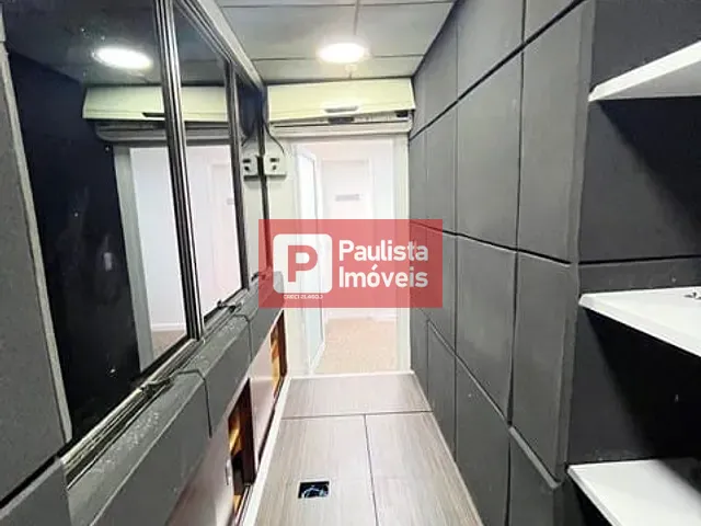 Conjunto comercial com 180m², à venda ou para alugar, no bairro Campo Belo em São Paulo