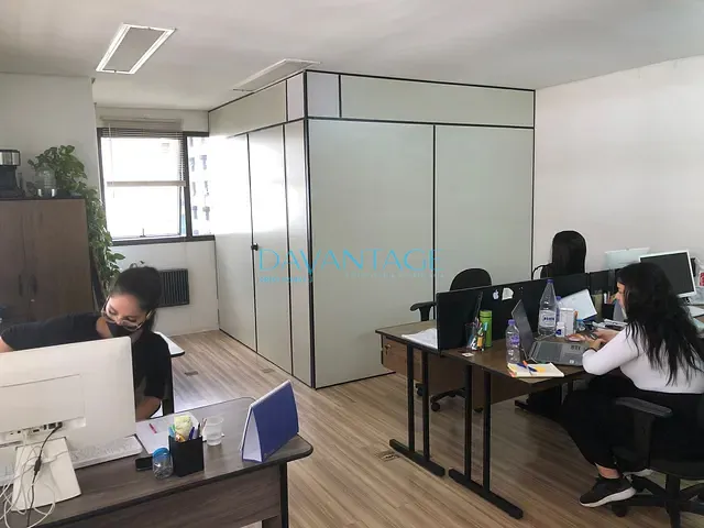 Conjunto comercial com 50m², à venda, no bairro Vila Clementino em São Paulo