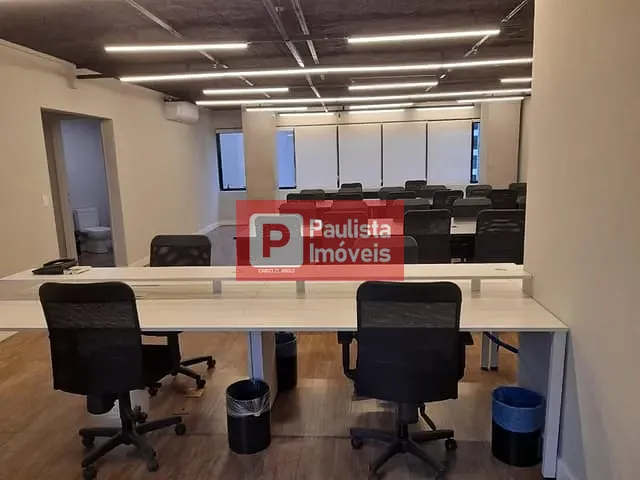 Conjunto comercial com 112m², para alugar, no bairro Brooklin em São Paulo