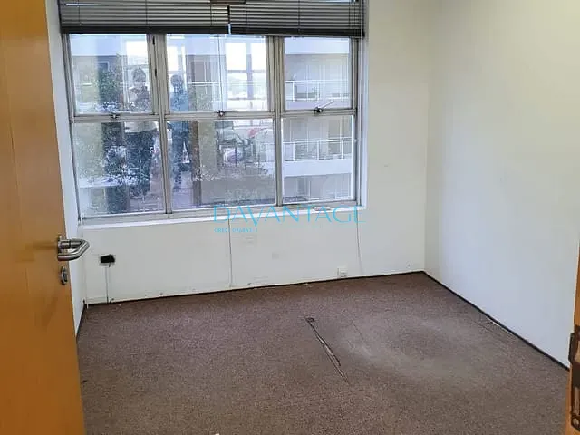 Conjunto comercial com 130m², à venda ou para alugar, no bairro Brooklin Paulista em São Paulo