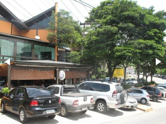 Conjunto com 1700m², à venda, no bairro Jardim da Glória em Cotia