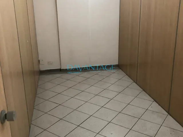 Conjunto comercial com 100m², para alugar, no bairro Vila Romana em São Paulo