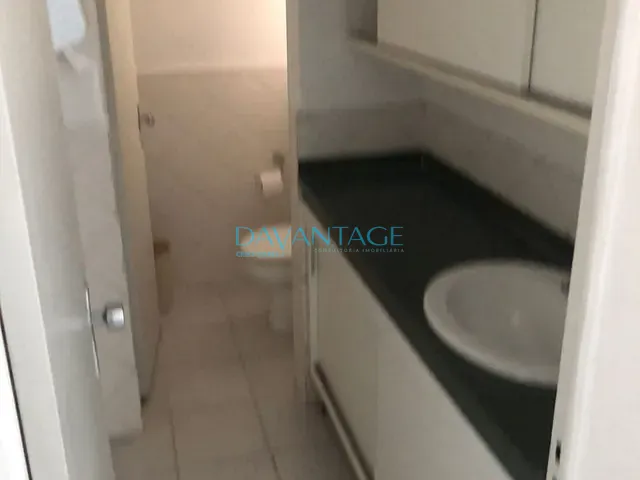 Conjunto comercial com 100m², para alugar, no bairro Vila Romana em São Paulo