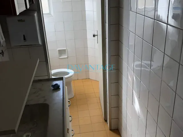 Conjunto comercial com 100m², para alugar, no bairro Vila Romana em São Paulo