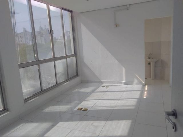 Conjunto para alugar, no bairro Liberdade em São Paulo