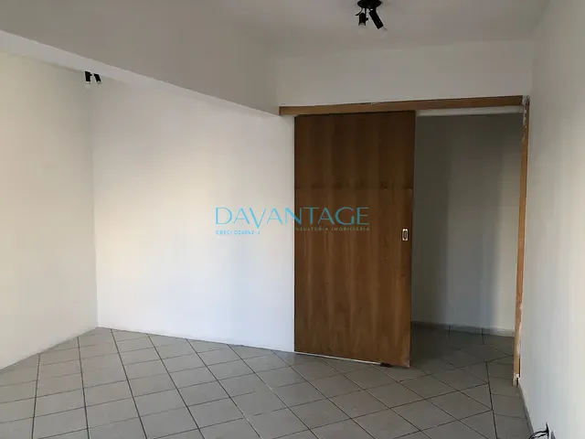 Conjunto comercial com 110m², para alugar, no bairro Vila Romana em São Paulo