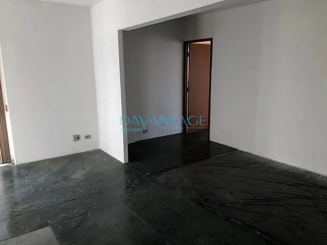 Conjunto comercial com 100m², para alugar, no bairro Vila Romana em São Paulo