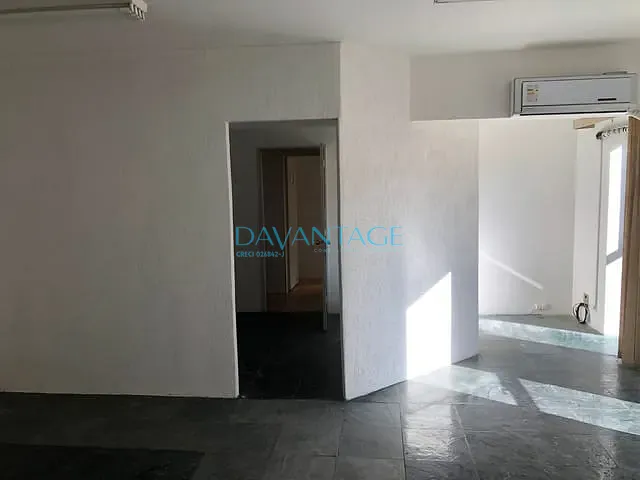 Conjunto comercial com 100m², para alugar, no bairro Vila Romana em São Paulo