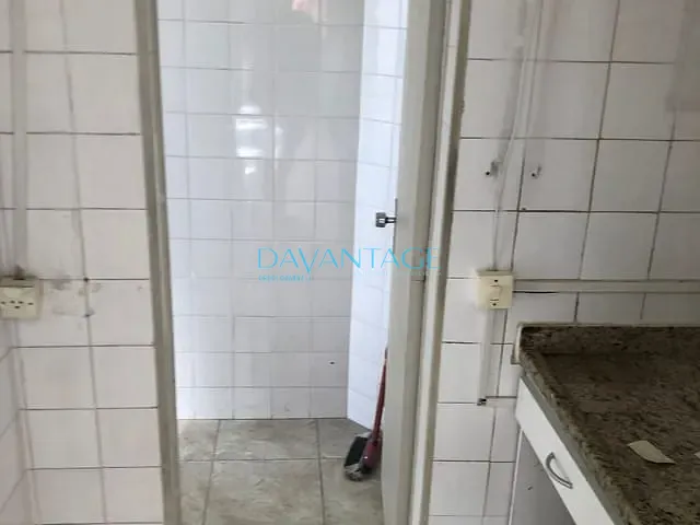 Conjunto comercial com 100m², para alugar, no bairro Vila Romana em São Paulo