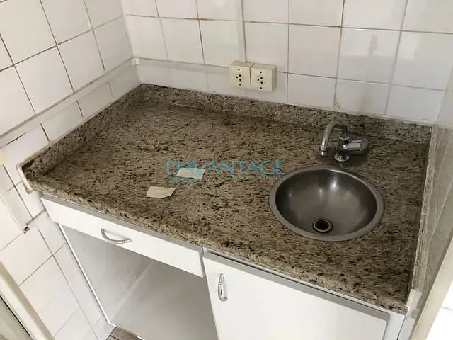 Conjunto comercial com 100m², para alugar, no bairro Vila Romana em São Paulo